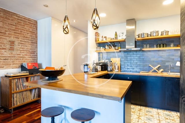 2 sovrum Lägenhet att hyra i Sant Antoni, Barcelona stad - 1 800 € (Ref: 9949771)