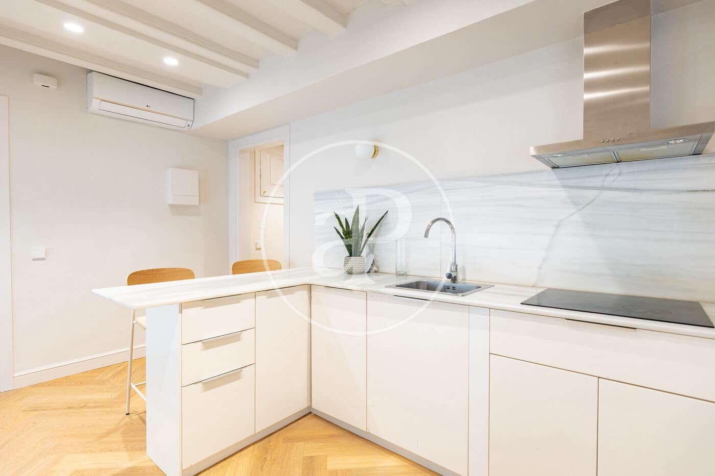 1 soveværelse Lejlighed til salg i Barcelona by med swimmingpool - € 450.000 (Ref: 9952613)