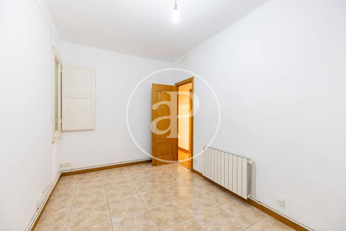 4 slaapkamer Appartement te huur in Barcelona stad - € 1.517 (Ref: 9952615)