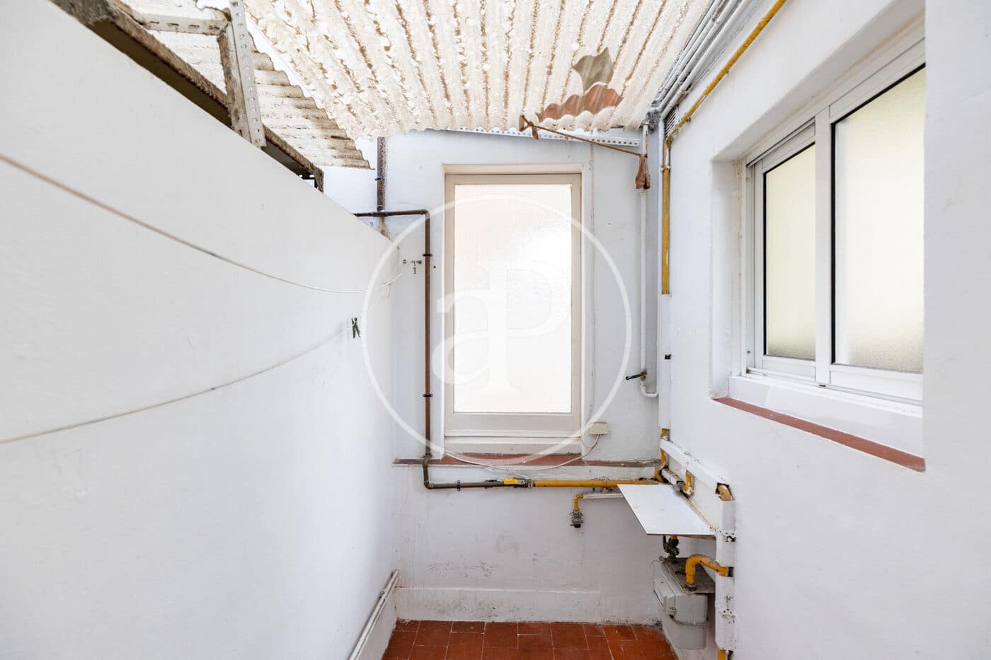 4 slaapkamer Appartement te huur in Barcelona stad - € 1.517 (Ref: 9952615)