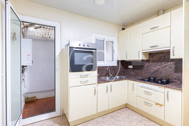 4 slaapkamer Appartement te huur in Sant Gervasi - La Bonanova, Barcelona stad - € 1.517 (Ref: 9952615)