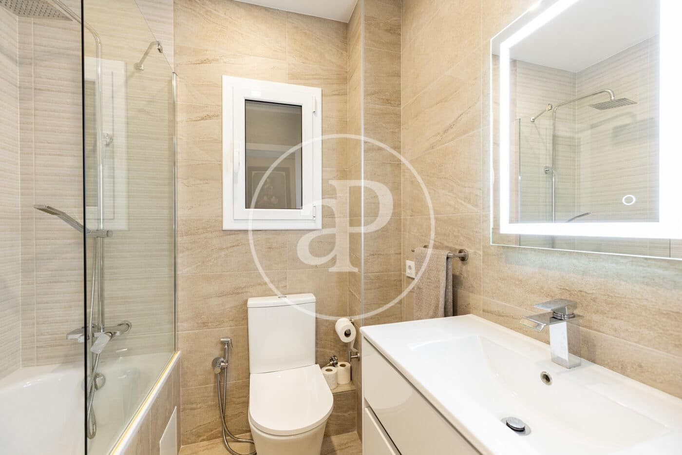 3 soverom Leilighet til salgs i Barcelona by - € 480 000 (Ref: 9952617)