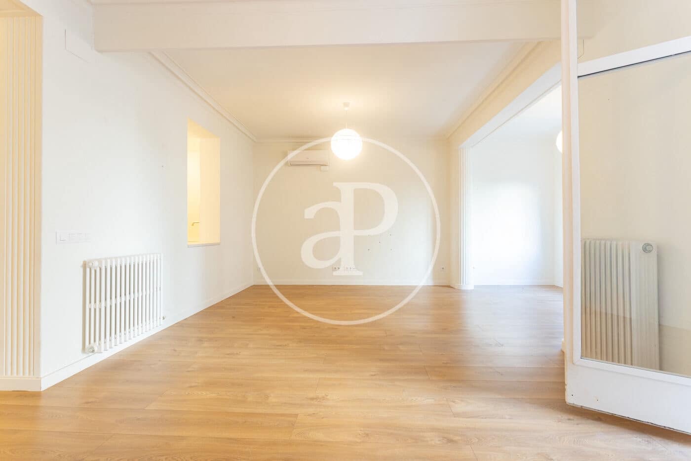 4 bedroom Apartment for rent in Barcelona city - € 3,100 (Ref: 9954222)