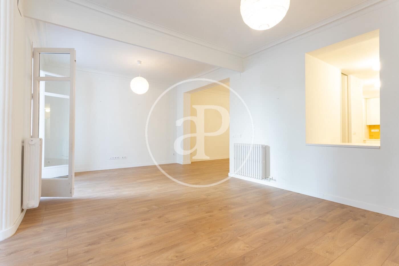 4 bedroom Apartment for rent in Barcelona city - € 3,100 (Ref: 9954222)