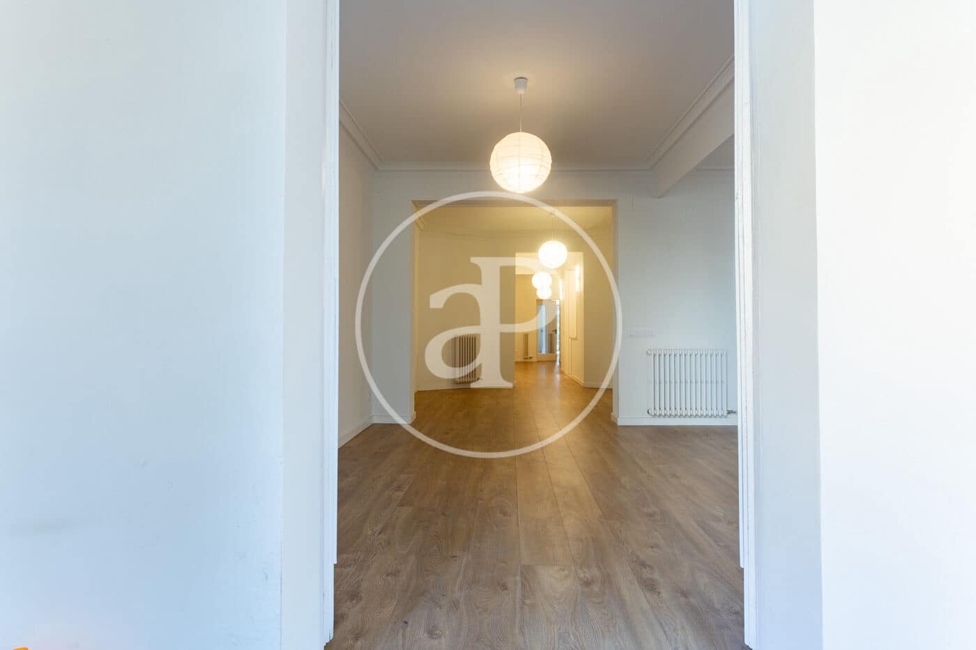 4 bedroom Apartment for rent in Barcelona city - € 3,100 (Ref: 9954222)