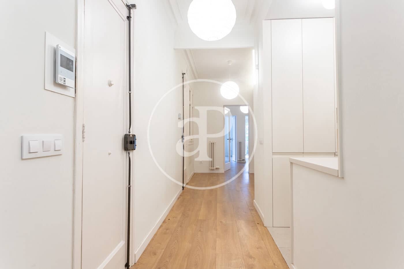 4 bedroom Apartment for rent in Barcelona city - € 3,100 (Ref: 9954222)