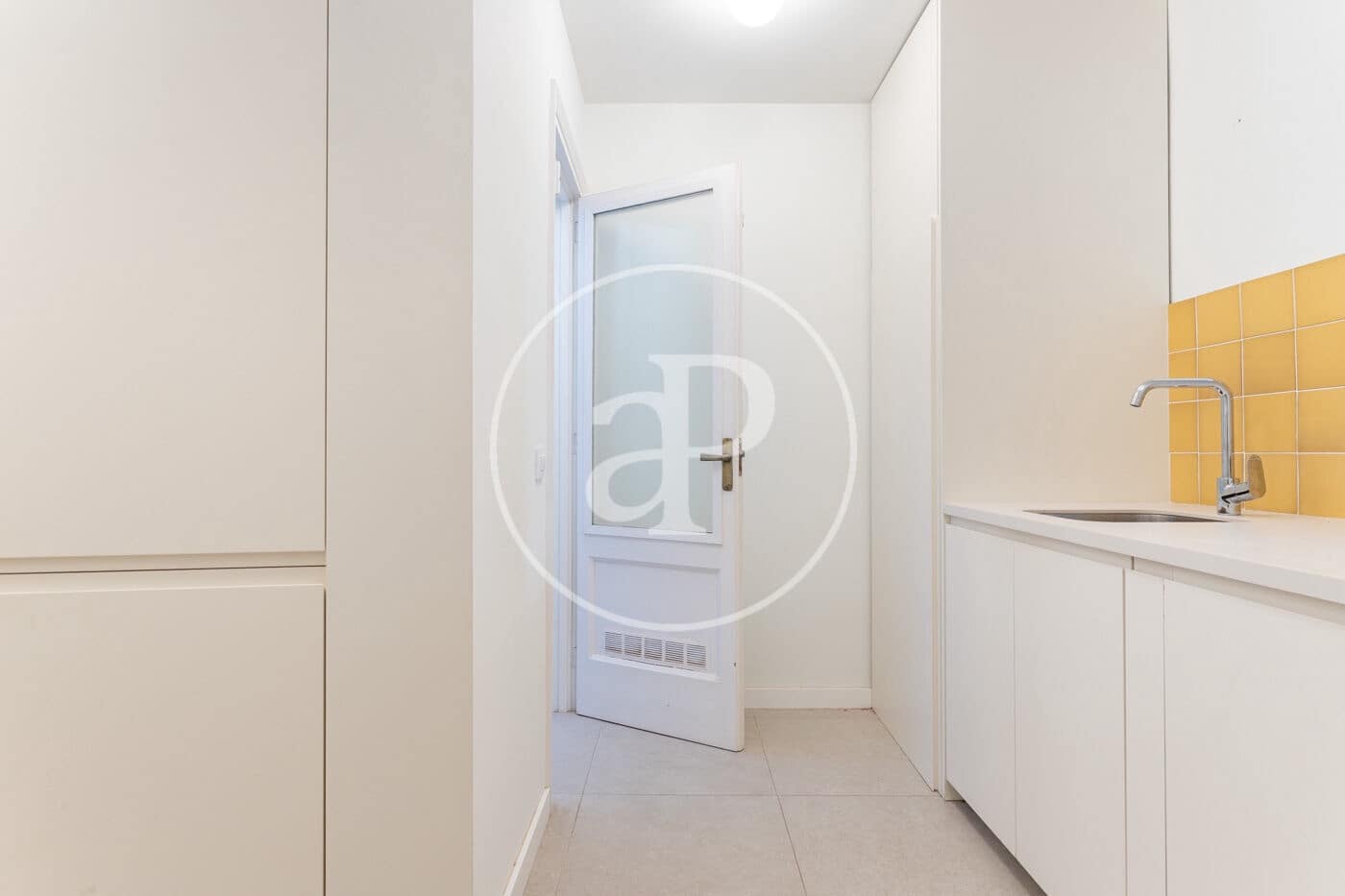 4 bedroom Apartment for rent in Barcelona city - € 3,100 (Ref: 9954222)