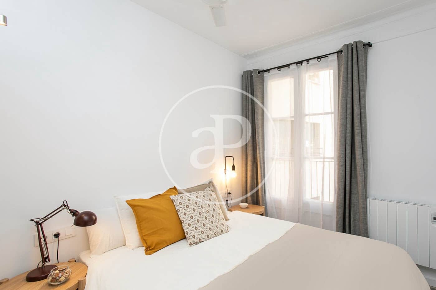 2 soveværelse Lejlighed til salg i Barcelona by - € 395.000 (Ref: 9954223)