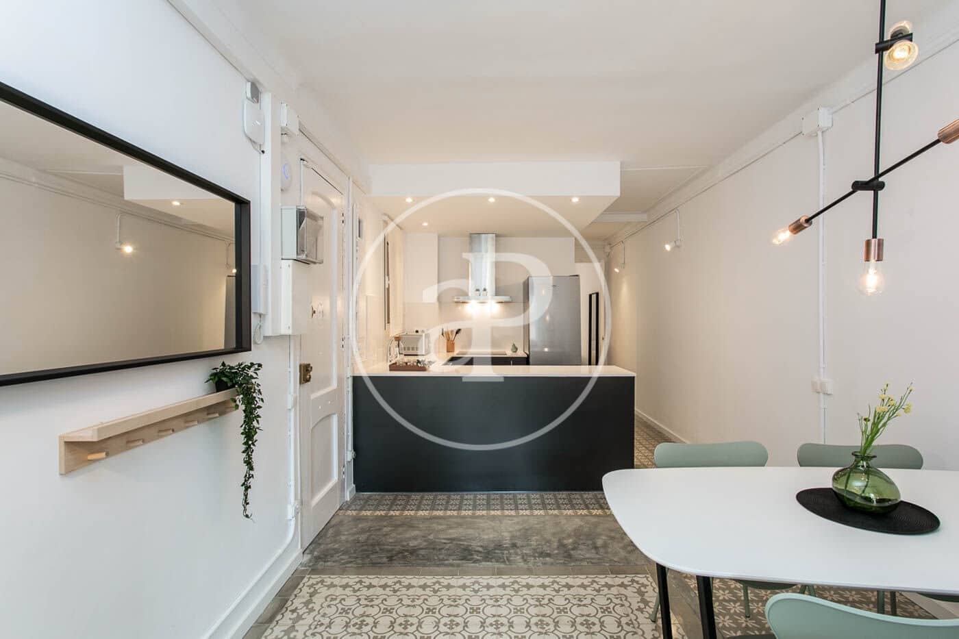 2 soveværelse Lejlighed til salg i Barcelona by - € 395.000 (Ref: 9954223)