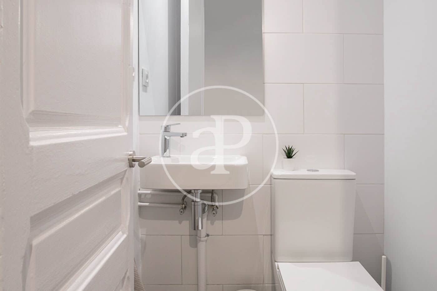 2 soveværelse Lejlighed til salg i Barcelona by - € 395.000 (Ref: 9954223)