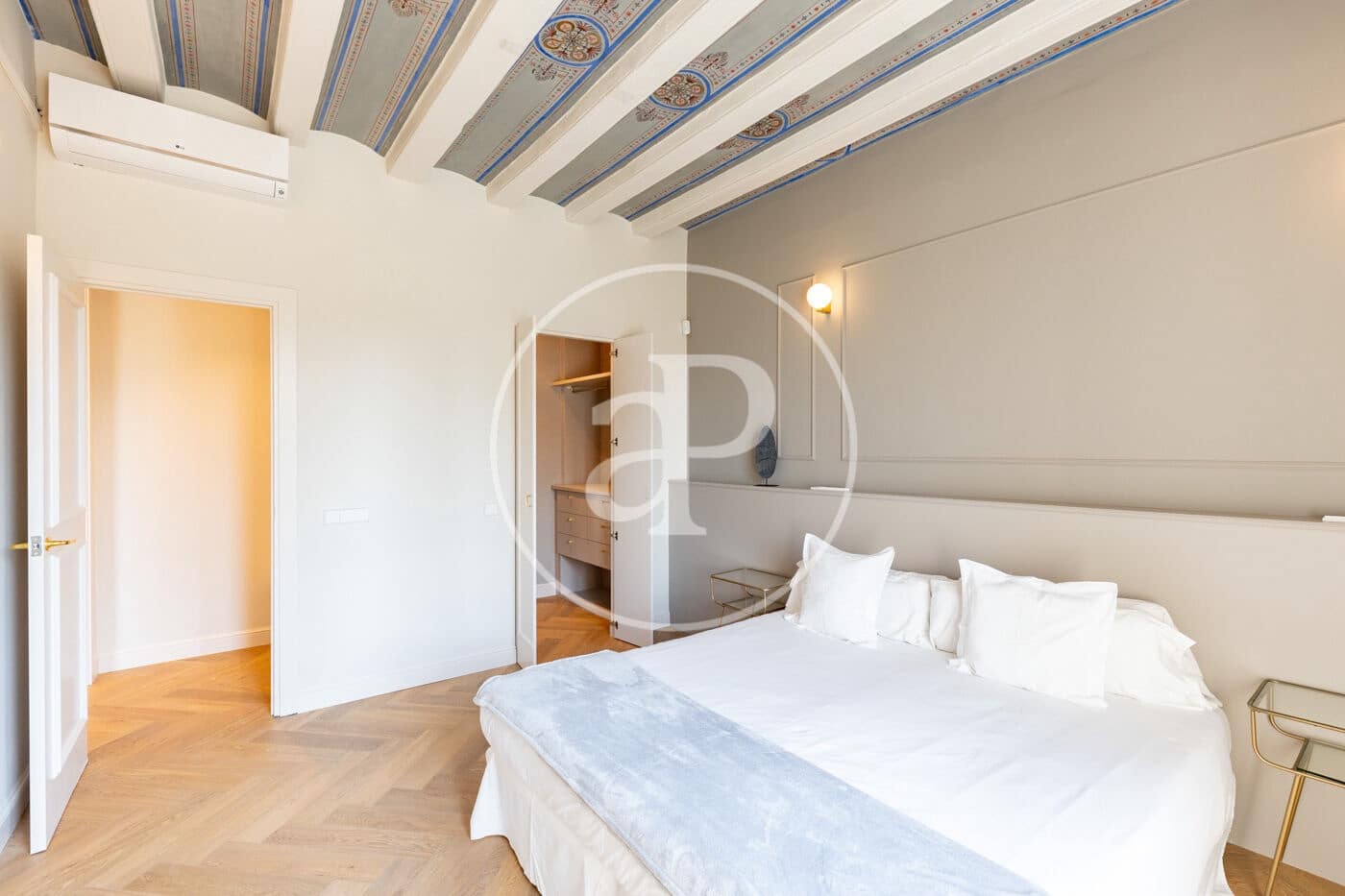 2 slaapkamer Appartement te koop in Barcelona stad met zwembad - € 920.000 (Ref: 9954228)