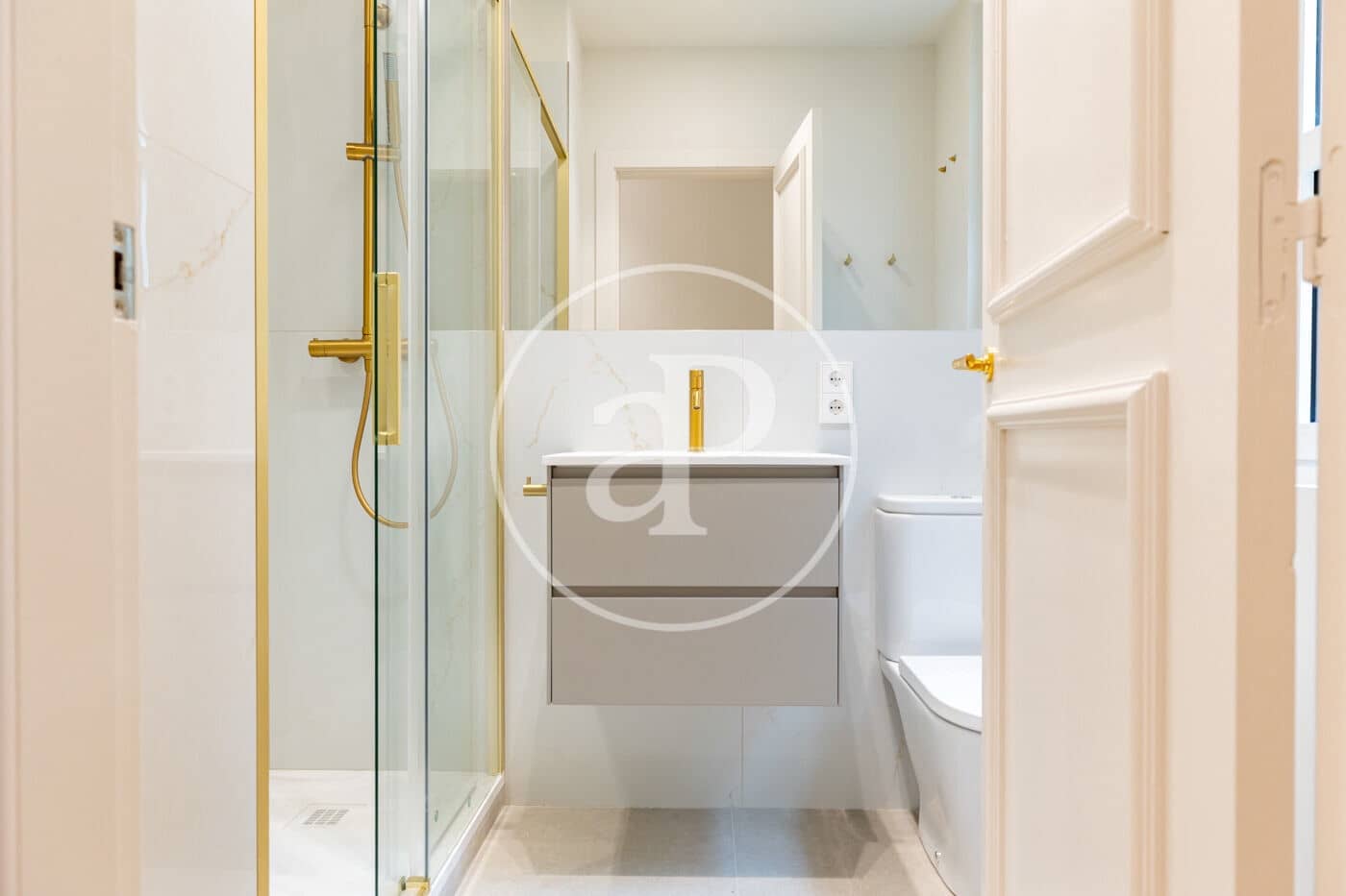 2 slaapkamer Appartement te koop in Barcelona stad met zwembad - € 920.000 (Ref: 9954228)