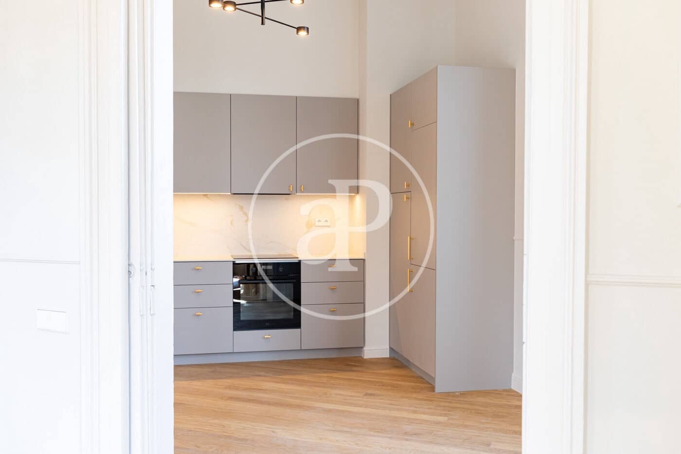 2 slaapkamer Appartement te koop in Barcelona stad met zwembad - € 1.050.000 (Ref: 9954230)