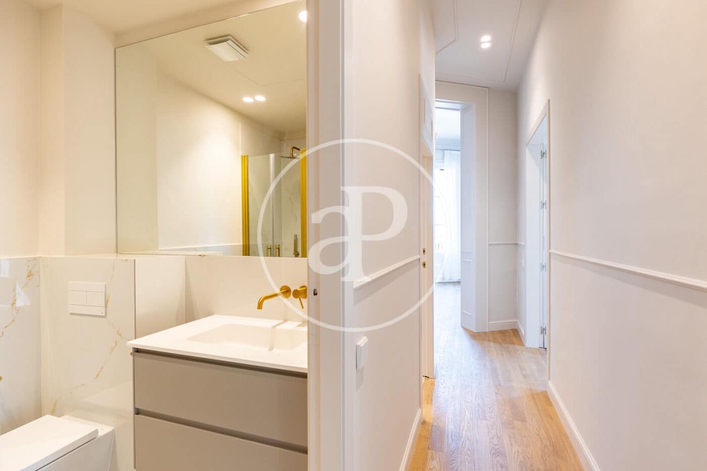 2 slaapkamer Appartement te koop in Barcelona stad met zwembad - € 1.050.000 (Ref: 9954230)