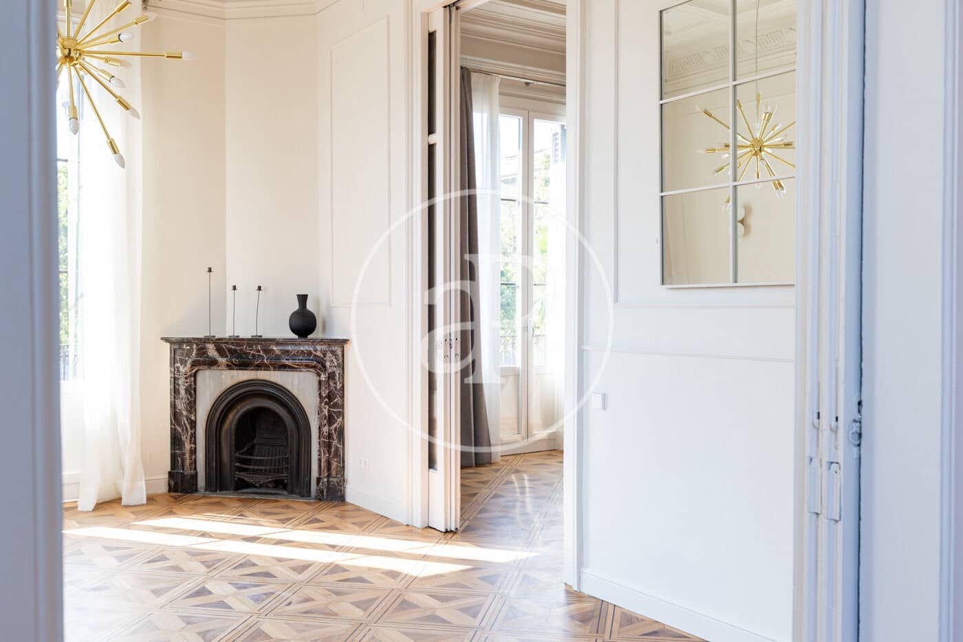 2 slaapkamer Appartement te koop in Barcelona stad met zwembad - € 1.050.000 (Ref: 9954230)
