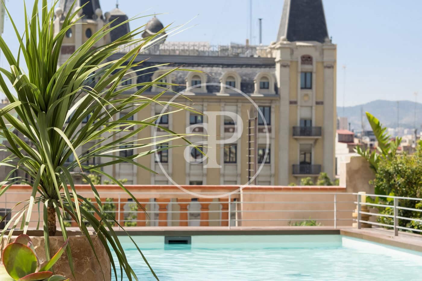 2 sovrum Lägenhet till salu i Barcelona stad med pool - 1 050 000 € (Ref: 9954230)