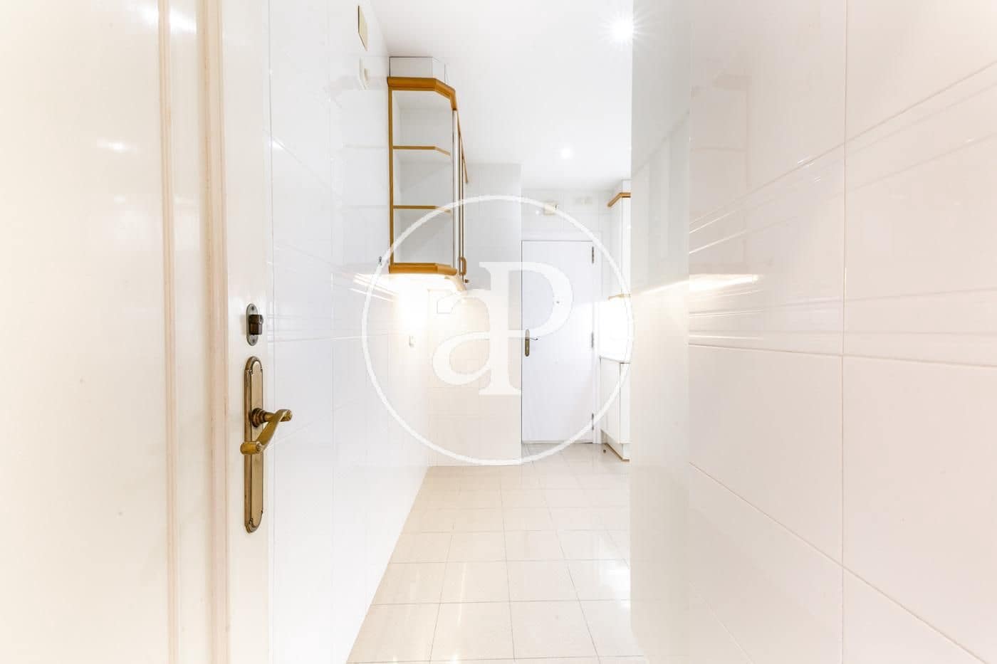 4 bedroom Apartment for rent in Barcelona city with garage - € 2,969 (Ref: 9954231)