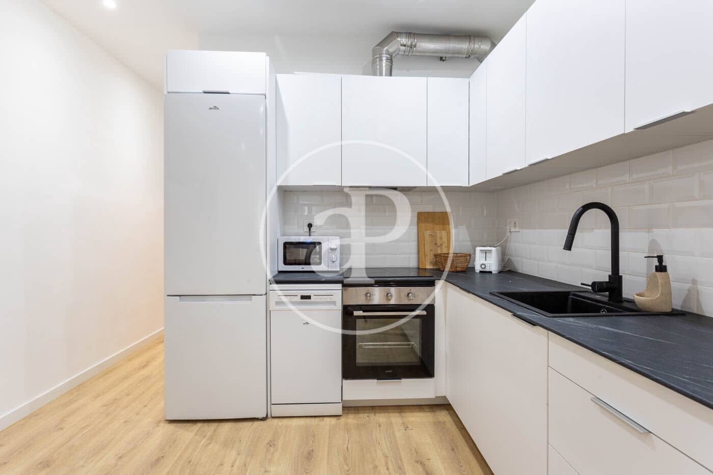 2 bedroom Apartment for rent in Barcelona city - € 2,400 (Ref: 9957965)