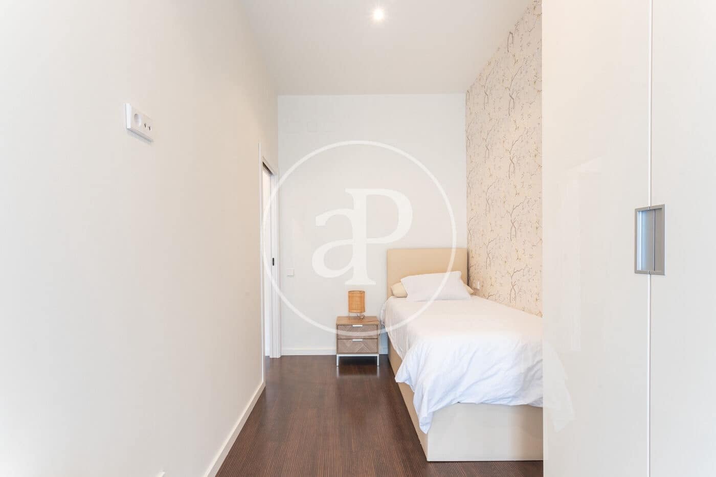2 soveværelse Lejlighed til leje i Barcelona by - € 2.850 (Ref: 9957966)