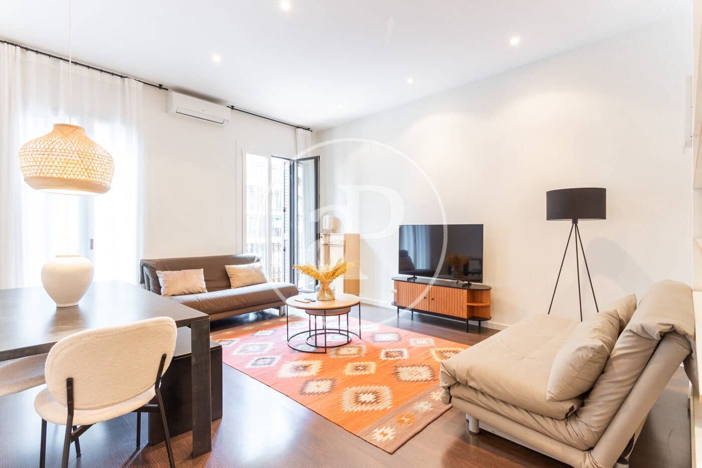 2 soveværelse Lejlighed til leje i Barcelona by - € 2.850 (Ref: 9957966)