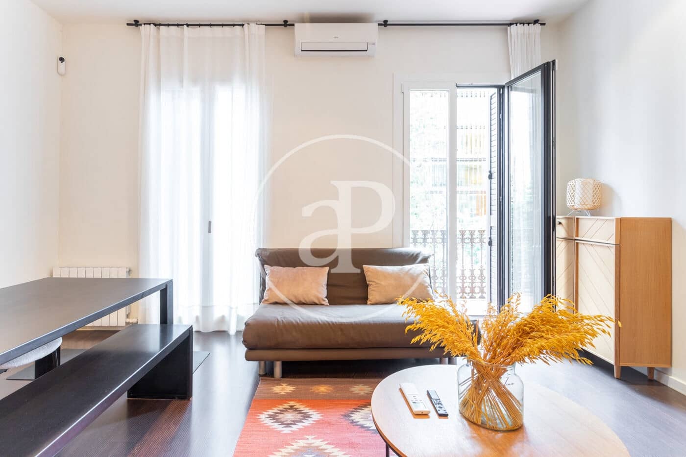 2 soveværelse Lejlighed til leje i Barcelona by - € 2.850 (Ref: 9957966)