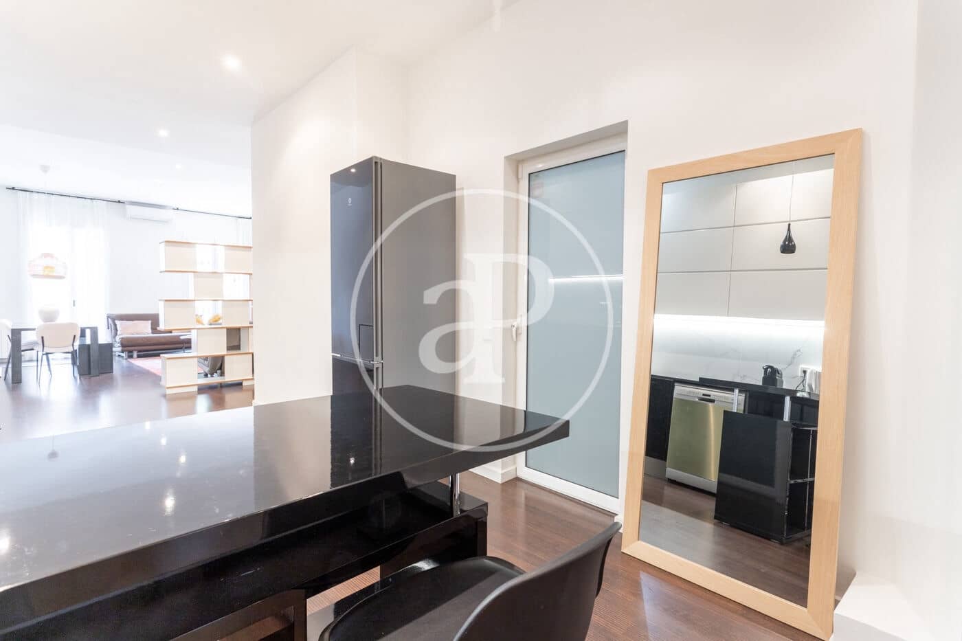 2 soveværelse Lejlighed til leje i Barcelona by - € 2.850 (Ref: 9957966)