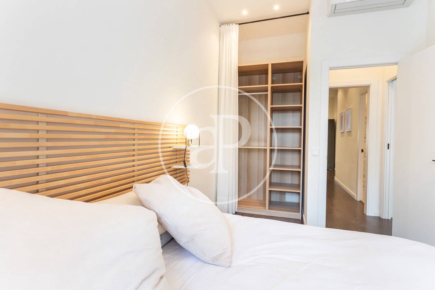 2 soveværelse Lejlighed til leje i Barcelona by - € 2.850 (Ref: 9957966)