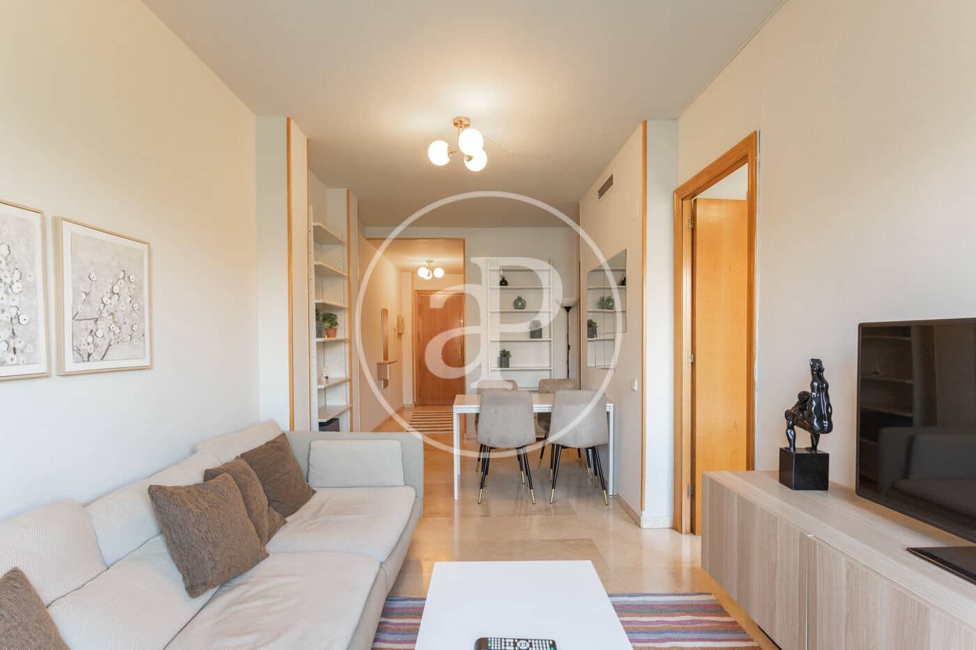 2 slaapkamer Appartement te huur in Barcelona stad - € 1.600 (Ref: 9957967)