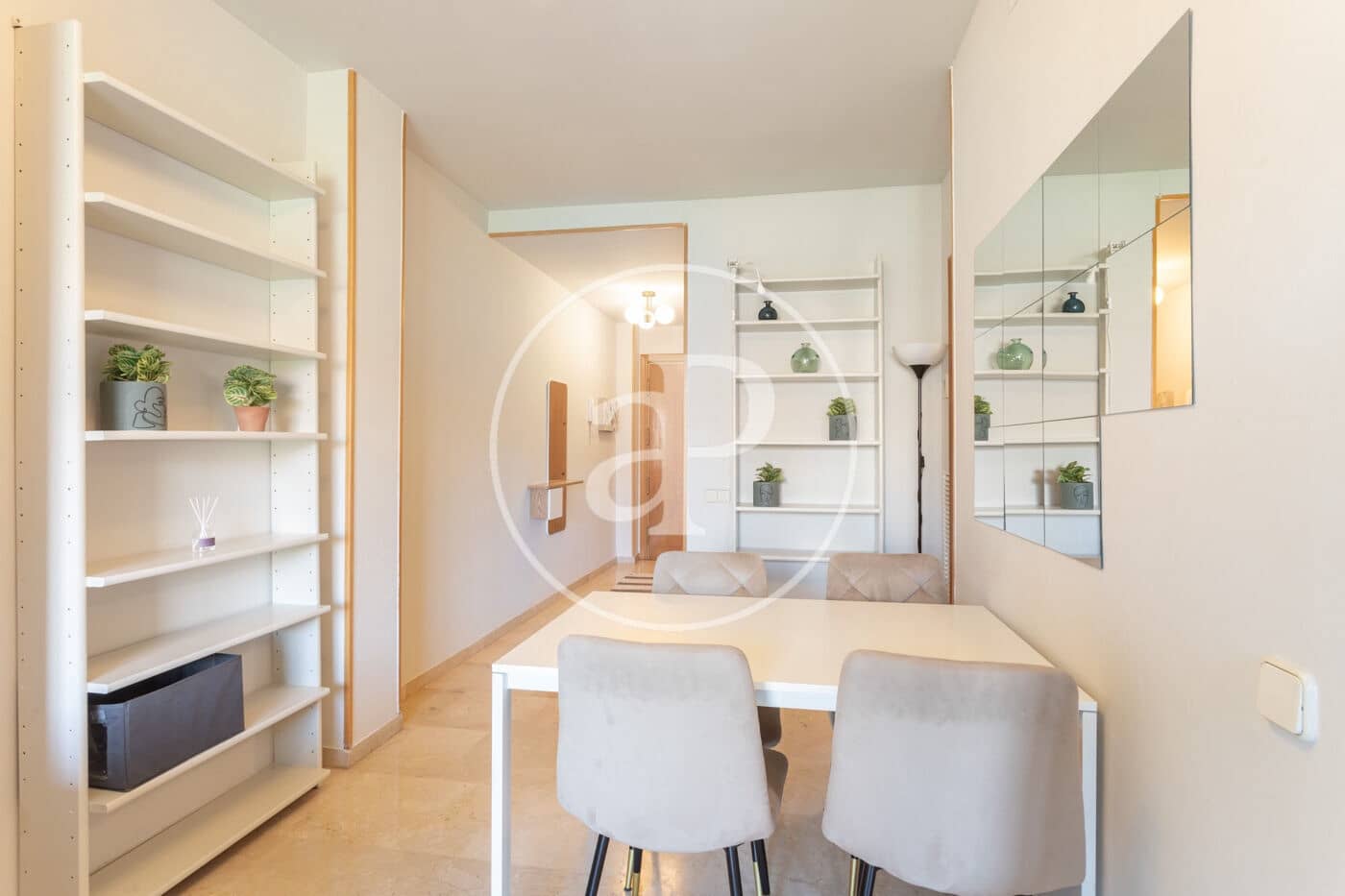 2 slaapkamer Appartement te huur in Barcelona stad - € 1.600 (Ref: 9957967)