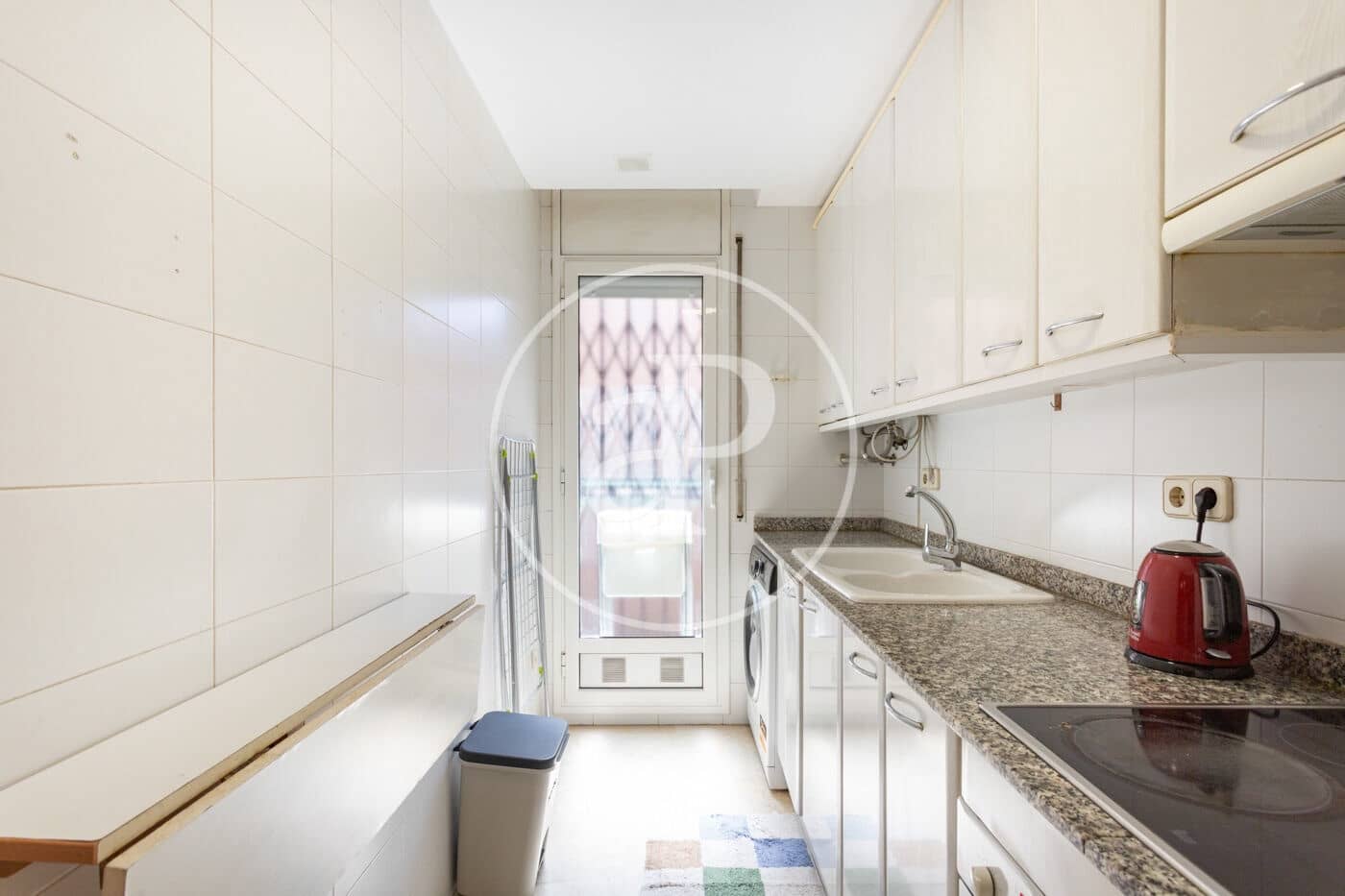2 slaapkamer Appartement te huur in Barcelona stad - € 1.600 (Ref: 9957967)