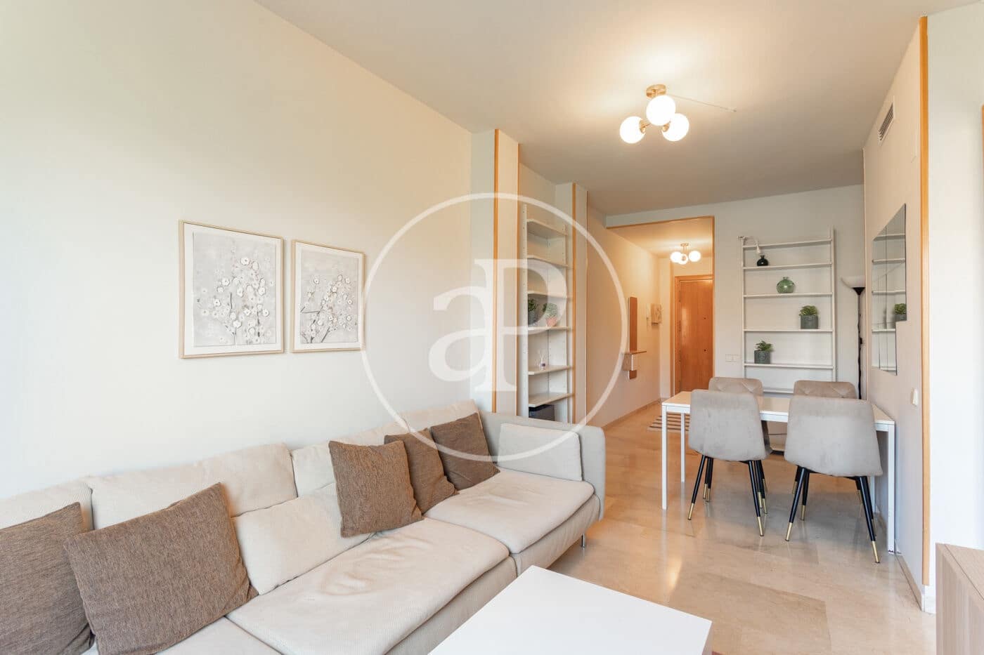 2 slaapkamer Appartement te huur in Barcelona stad - € 1.600 (Ref: 9957967)