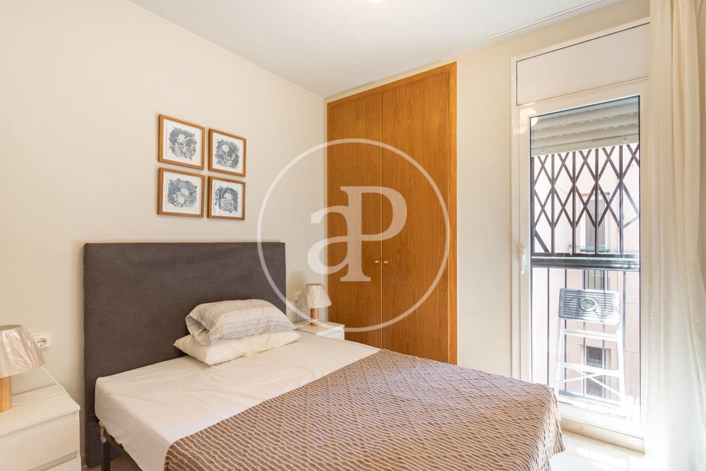 2 slaapkamer Appartement te huur in Barcelona stad - € 1.600 (Ref: 9957967)
