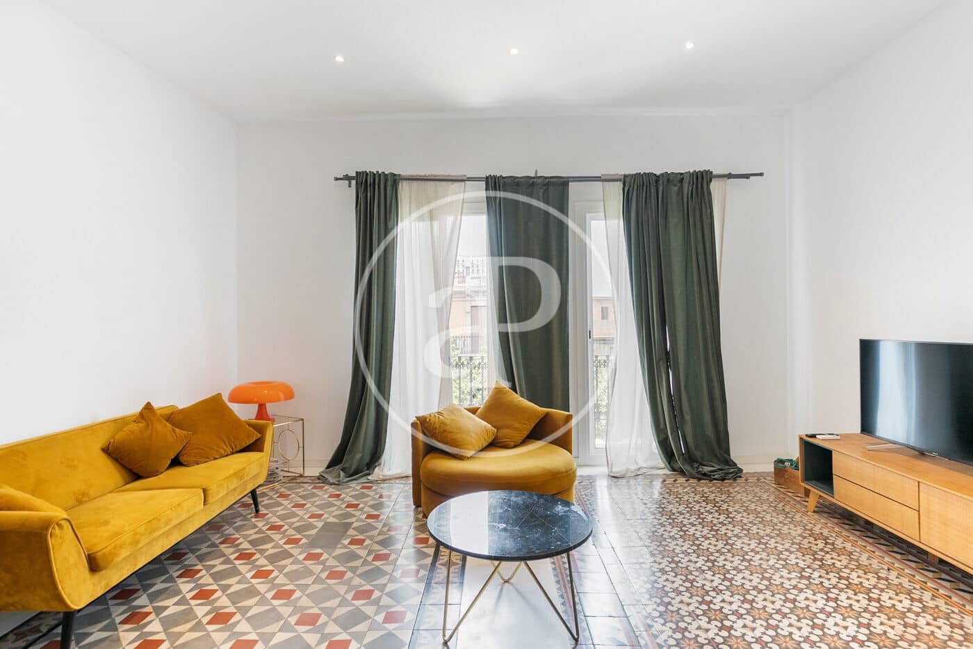 2 soveværelse Lejlighed til leje i Barcelona by - € 2.500 (Ref: 9957968)