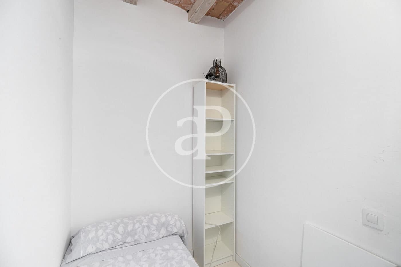 2 soveværelse Lejlighed til leje i Barcelona by - € 2.500 (Ref: 9957968)