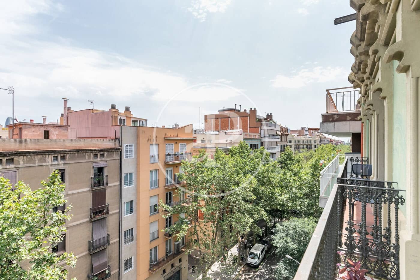 2 soveværelse Lejlighed til leje i Barcelona by - € 2.500 (Ref: 9957968)