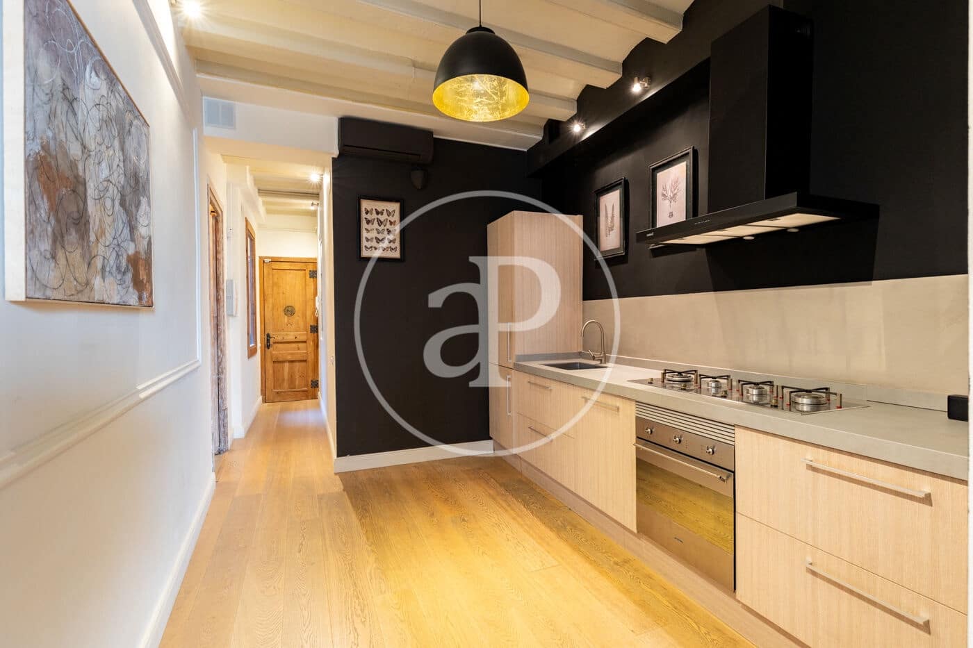 1 bedroom Apartment for sale in Barcelona city - € 350,000 (Ref: 9957969)