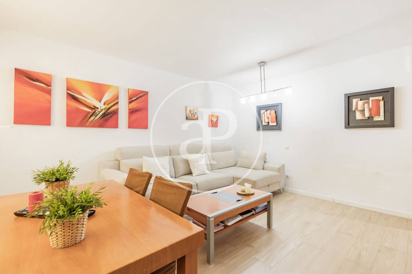 3 bedroom Apartment for sale in Cerdanyola del Valles - € 420,000 (Ref: 9959774)