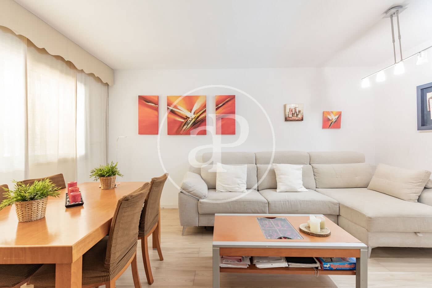3 bedroom Apartment for sale in Cerdanyola del Valles - € 420,000 (Ref: 9959774)