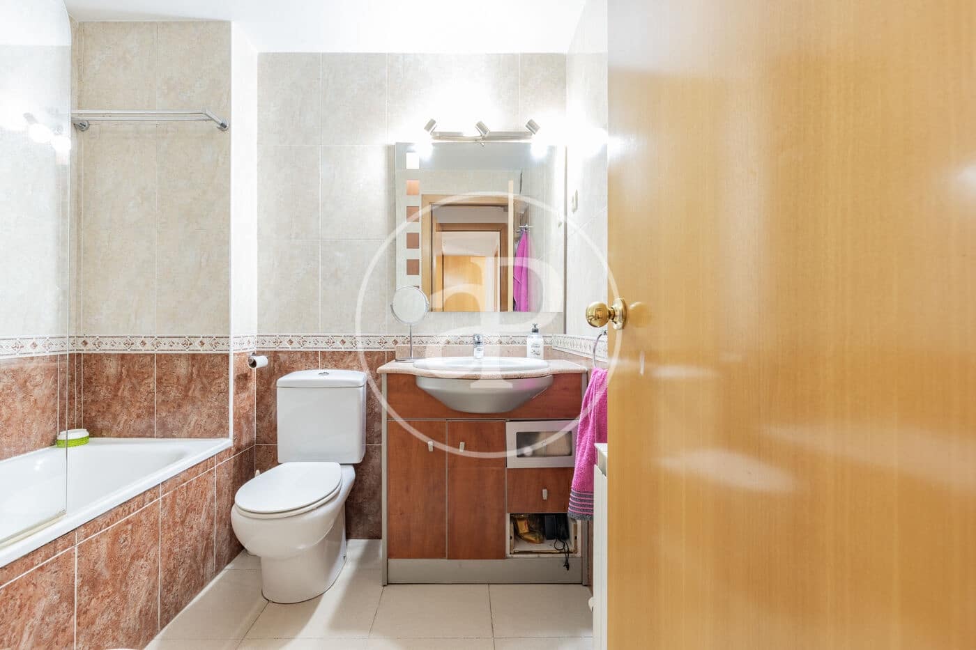 3 bedroom Apartment for sale in Cerdanyola del Valles - € 420,000 (Ref: 9959774)