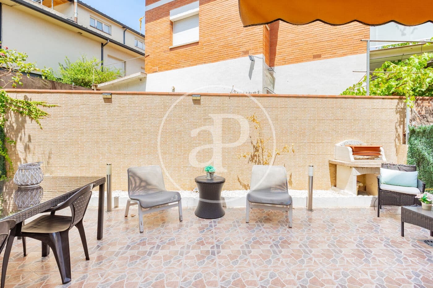 3 bedroom Apartment for sale in Cerdanyola del Valles - € 420,000 (Ref: 9959774)