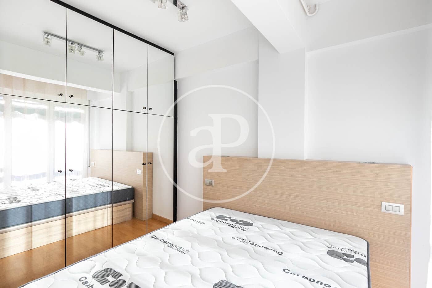 4 bedroom Apartment for rent in Barcelona city - € 2,228 (Ref: 9959775)