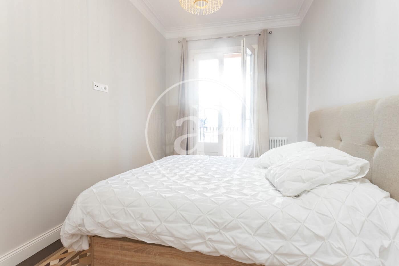 3 quarto Apartamento para arrendar em Barcelona cidade - 4 500 € (Ref: 9959776)