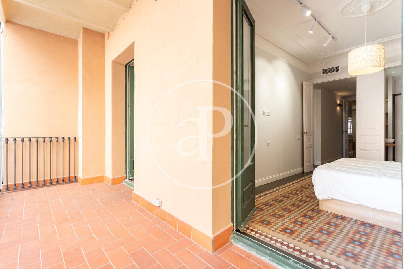 3 quarto Apartamento para arrendar em Barcelona cidade - 4 500 € (Ref: 9959776)
