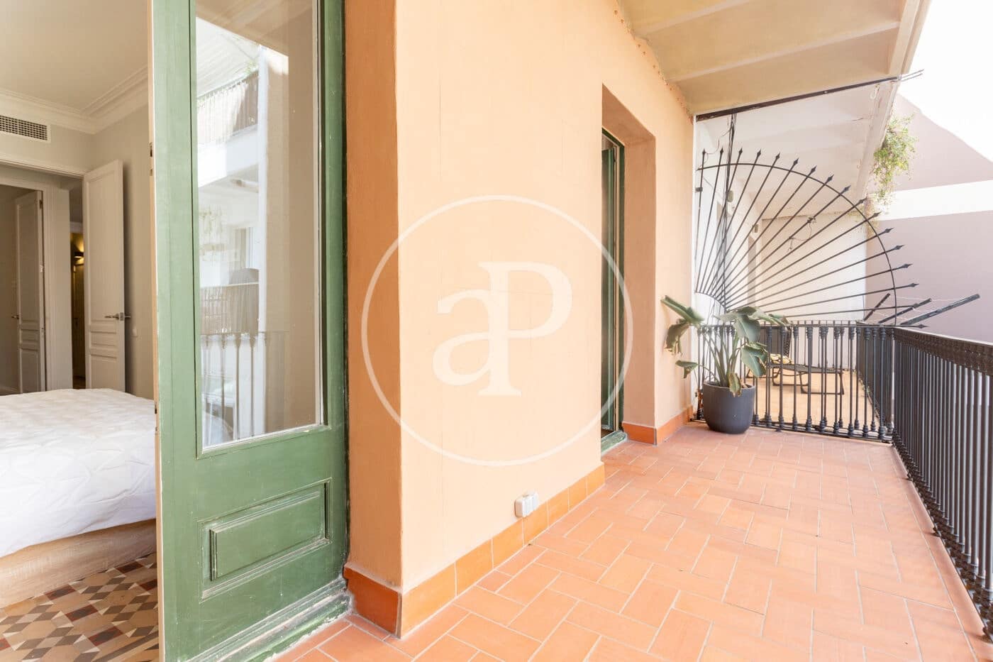3 quarto Apartamento para arrendar em Barcelona cidade - 4 500 € (Ref: 9959776)