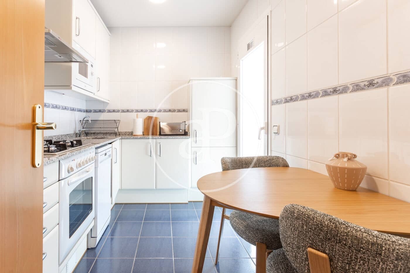 3 quarto Apartamento para arrendar em Barcelona cidade - 2 800 € (Ref: 9959777)