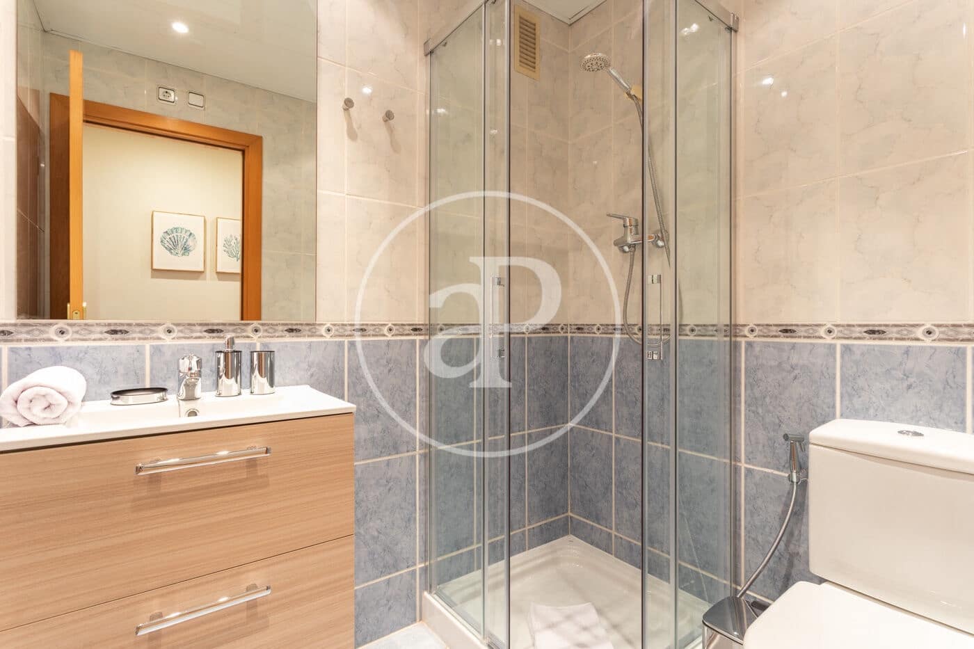 3 quarto Apartamento para arrendar em Barcelona cidade - 2 800 € (Ref: 9959777)
