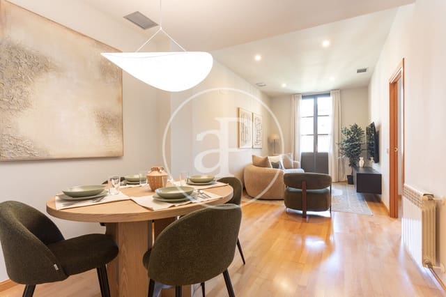 3 quarto Apartamento para arrendar em La Sagrada Família, Barcelona cidade - 2 800 € (Ref: 9959777)