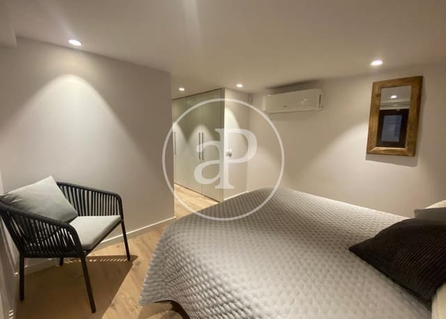 2 soveværelse Lejlighed til salg i El Barri Gòtic, Barcelona by - € 410.000 (Ref: 9965269)