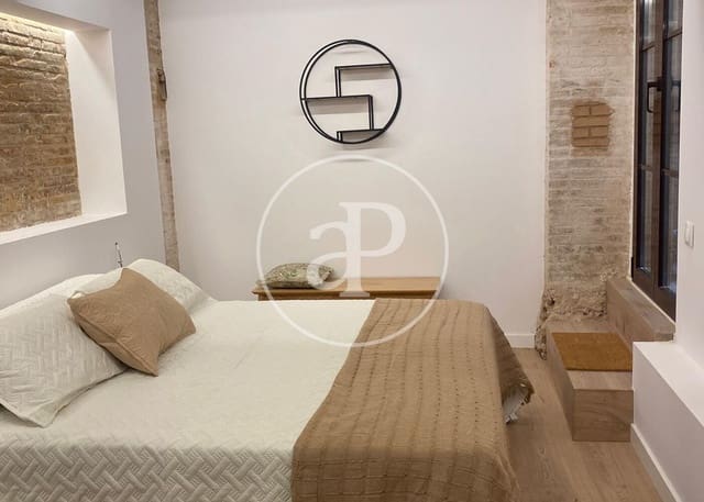 2 soveværelse Lejlighed til salg i El Barri Gòtic, Barcelona by - € 410.000 (Ref: 9965269)