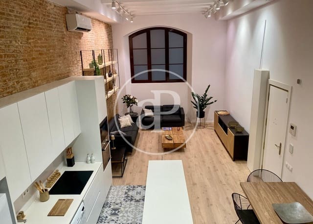 2 soveværelse Lejlighed til salg i El Barri Gòtic, Barcelona by - € 410.000 (Ref: 9965269)